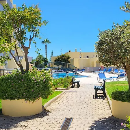 Lagos-Piscine Et Mer- Condominio Do Mar Exterior photo